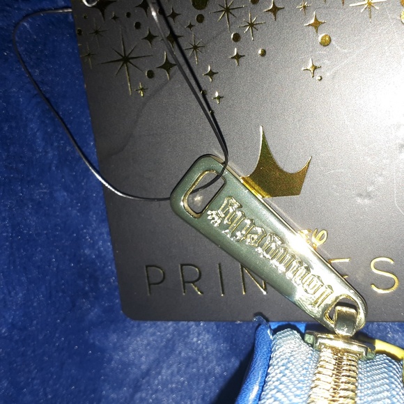 Loungefly~Disney~Snow White Wallet - Picture 3 of 7